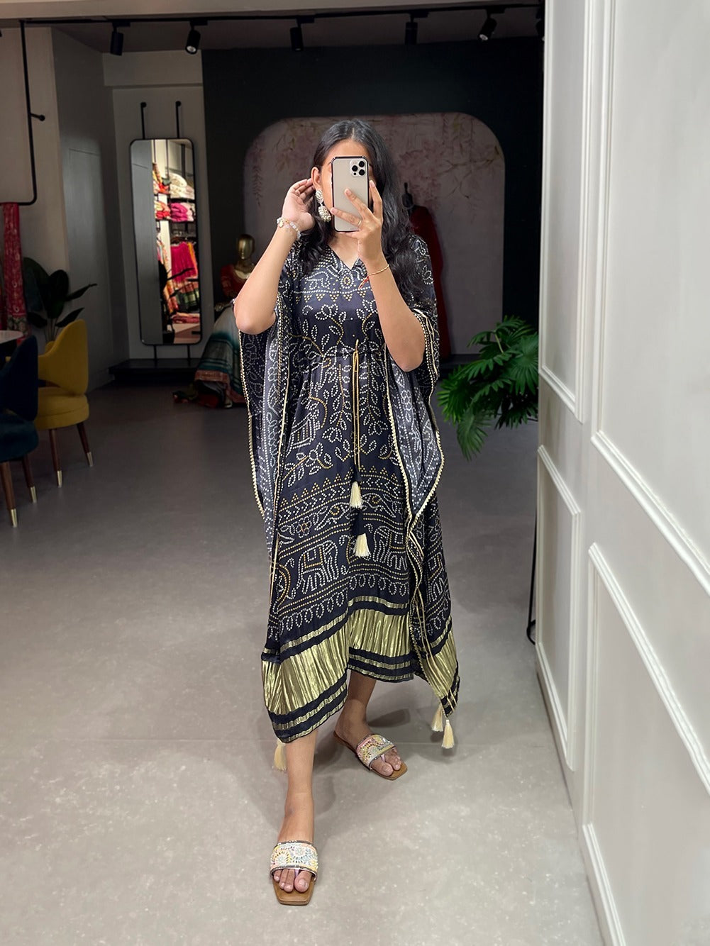 Heritage Glow - Black Printed Kaftan